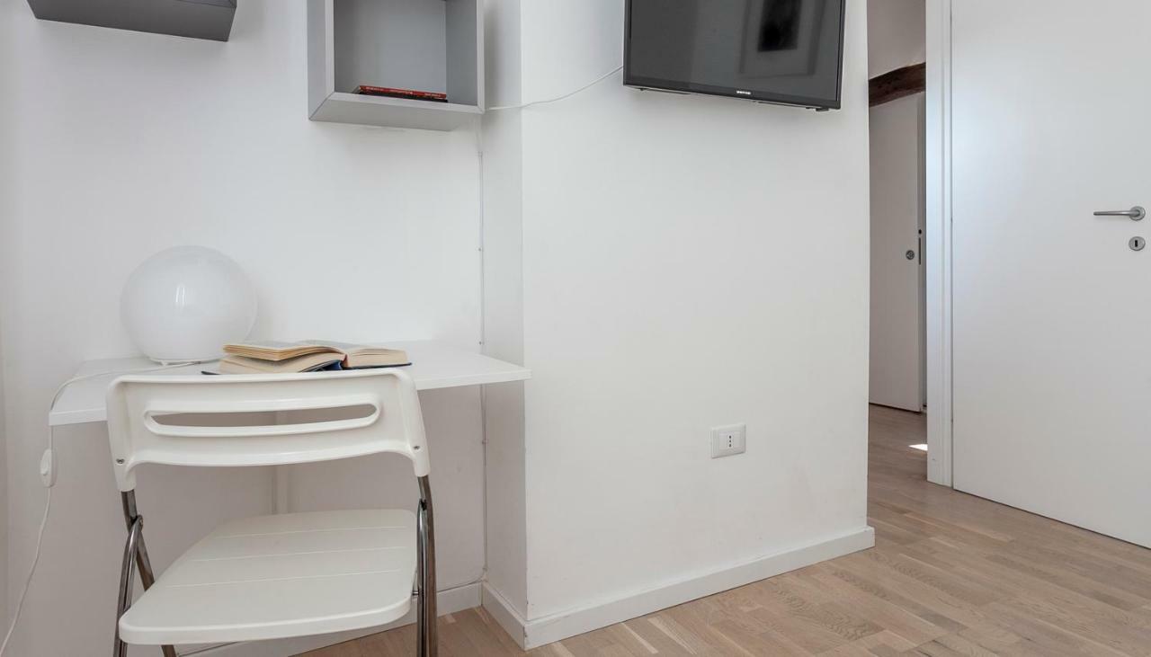 Italianway-Volta Apartment Milano Ngoại thất bức ảnh